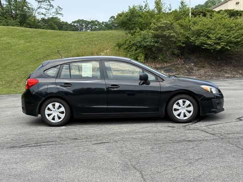 Used 2014 Subaru Impreza 2.0i image 4