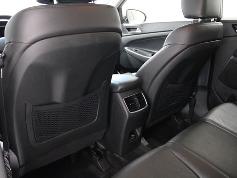 Used 2020 Hyundai Tucson Limited FWD image 16