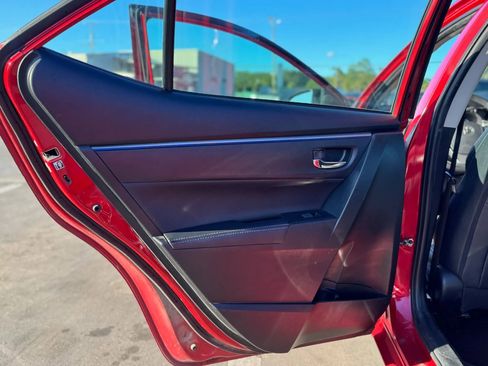 Used 2015 Toyota Corolla S image 30