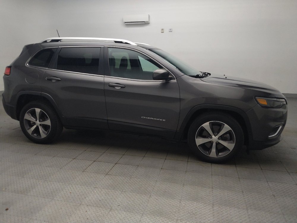 Used 2019 Jeep Cherokee Limited FWD image 11