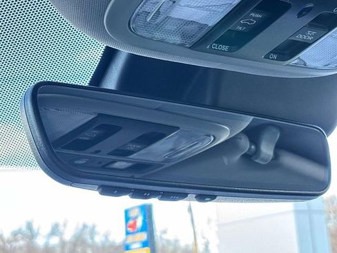 Used 2022 Honda Pilot Touring image 30