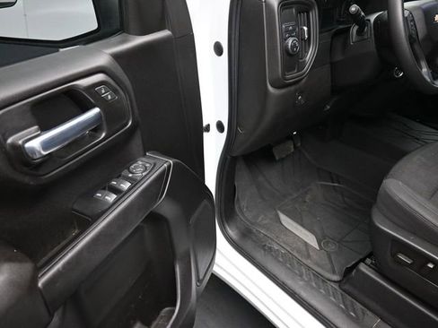 Used 2022 Chevrolet Silverado 1500 Custom RWD image 14