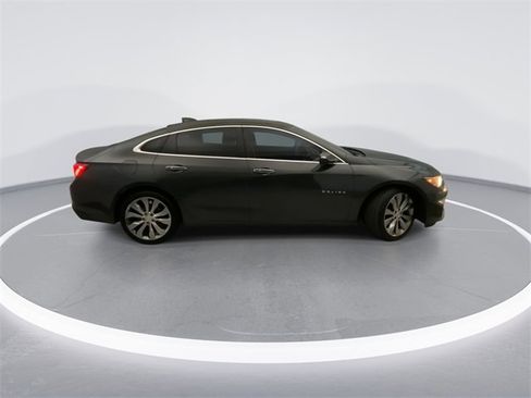 Used 2017 Chevrolet Malibu Premier w/ Premier Sun and Wheel Package image 5