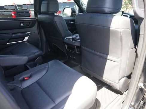 Used 2024 Toyota Sequoia Platinum AWD/4WD image 17