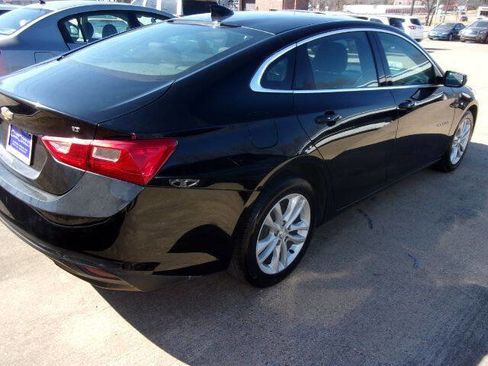 Used 2017 Chevrolet Malibu LT FWD image 5