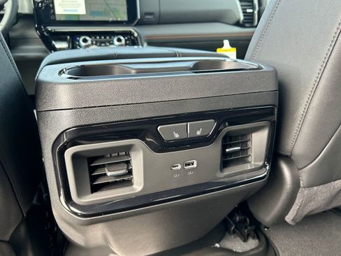 New 2026 GMC Sierra 2500 AT4 w/ AT4 Premium Plus Package AWD/4WD image 35
