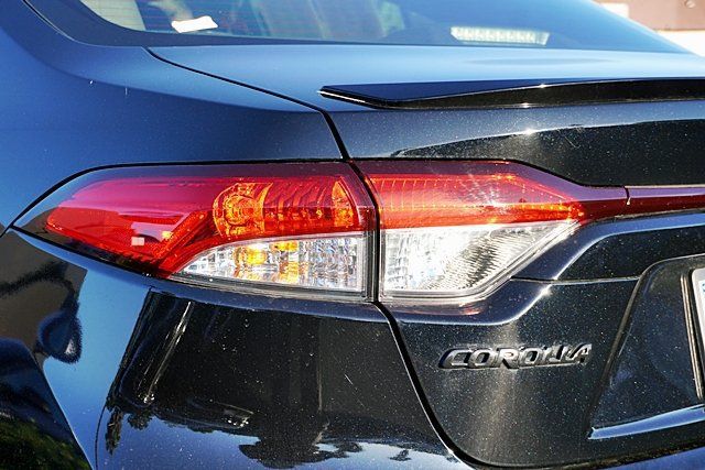 Used 2026 Toyota Corolla SE w/ SE Package FWD image 8