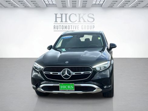 Used 2025 Mercedes-Benz GLC 350e 4MATIC image 2