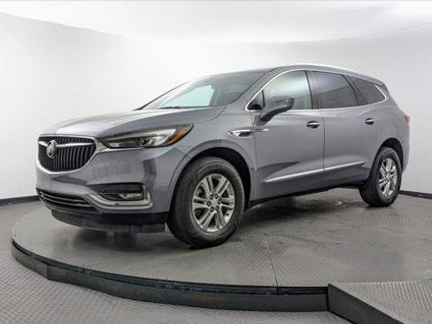 Used 2021 Buick Enclave Essence FWD image 2