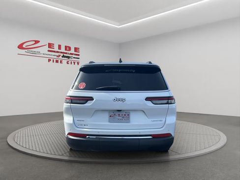 Used 2024 Jeep Grand Cherokee L Limited w/ Trailer Tow Package AWD/4WD image 5