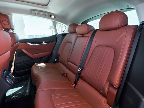 Used 2022 Maserati Levante GT image 27