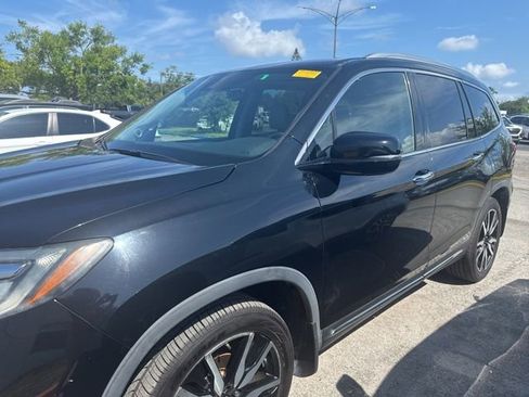 Used 2019 Honda Pilot Touring image 4