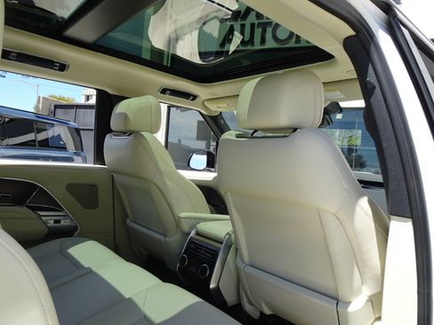 Used 2023 Land Rover Range Rover Long Wheelbase SE AWD/4WD image 20