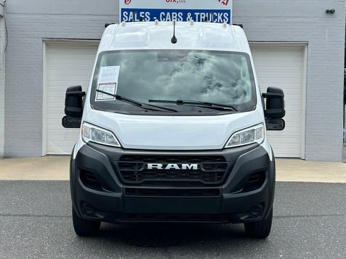Used 2024 RAM ProMaster 2500 FWD image 2