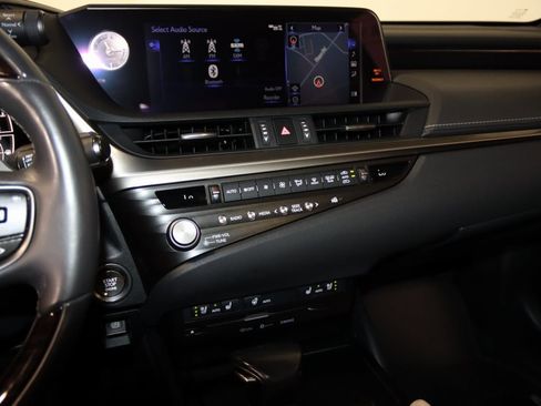 Used 2021 Lexus ES 250 w/ Premium Package image 41