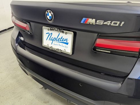 Used 2021 BMW 540i w/ Executive Package image 9