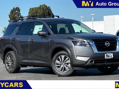 New 2025 Nissan Pathfinder SV