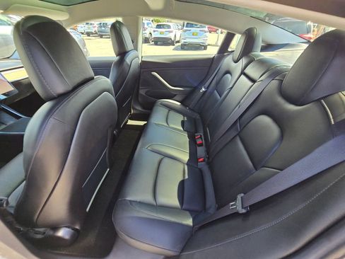 Used 2019 Tesla Model 3 Long Range image 11