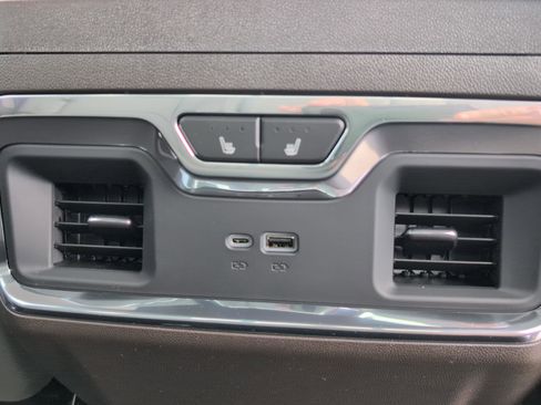 New 2025 GMC Sierra 2500 SLT w/ SLT Convenience Package image 27