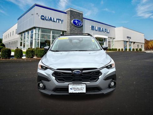 Used 2024 Subaru Crosstrek 2.0i Premium AWD/4WD image 6