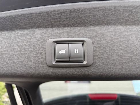 New 2025 Mitsubishi Outlander SE image 10