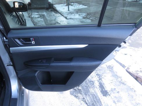 Used 2011 Subaru Legacy 2.5i Premium image 27