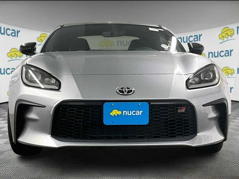 New 2025 Toyota GR86 image 3
