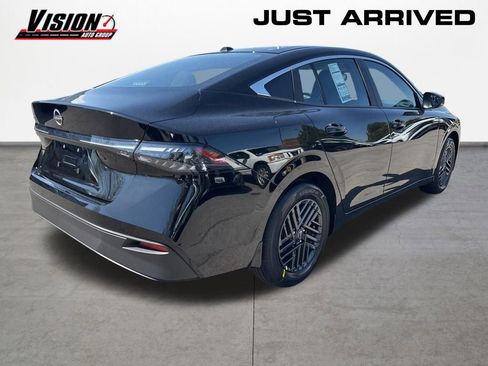 New 2026 Nissan Sentra SV w/ SV Convenience Package FWD image 5