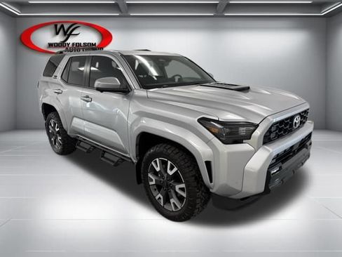 Used 2025 Toyota 4Runner TRD Sport Premium image 3