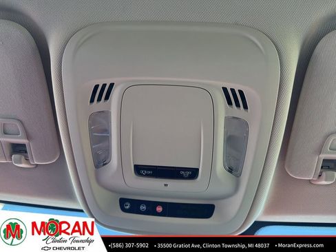 Used 2022 Buick Envision Essence w/ Safety Package image 25