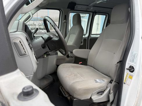 Used 2014 Ford E-250 and Econoline 250 w/ Power Group image 13
