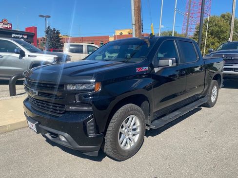 Used 2019 Chevrolet Silverado 1500 RST AWD/4WD image 9