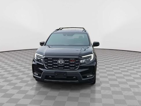Used 2023 Honda Passport TrailSport image 3