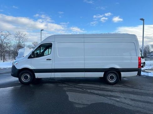 Used 2026 Mercedes-Benz Sprinter 2500 image 4