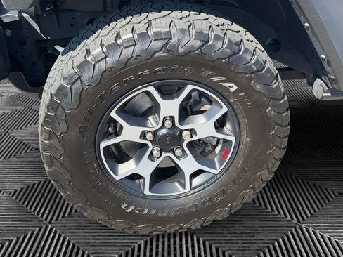Certified 2022 Jeep Wrangler Rubicon w/ LED Lighting Group AWD/4WD image 10
