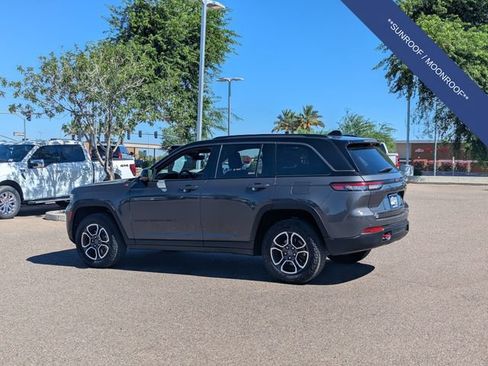 Used 2022 Jeep Grand Cherokee Trailhawk w/ ADV Protech Group II AWD/4WD image 4