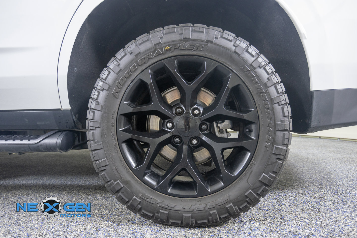 Used 2023 Chevrolet Tahoe Z71 w/ Max Trailering Package AWD/4WD image 46