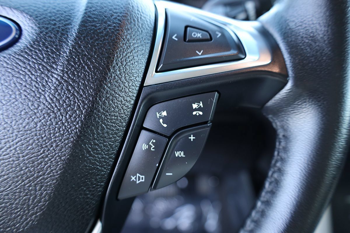 Used 2020 Ford Edge SEL w/ Convenience Package FWD image 25