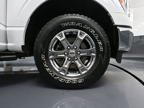 Used 2021 Ford F150 XLT w/ Equipment Group 302A High image 18