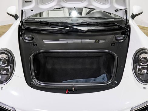 Used 2017 Porsche 911 Carrera image 44