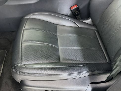 Used 2024 Land Rover Range Rover Evoque S image 20