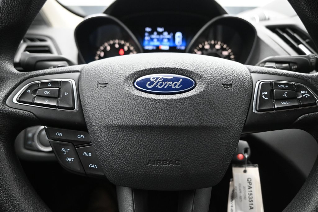 Used 2017 Ford Escape SE w/ Equipment Group 201A AWD/4WD image 18