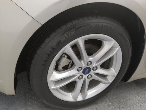 Used 2018 Ford Fusion S image 31