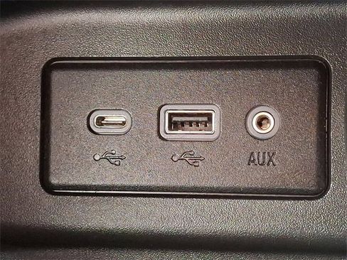 Used 2024 Chevrolet Equinox LS w/ LS Convenience Package image 23