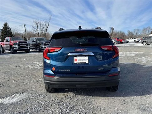 Used 2020 GMC Terrain SLE w/ Driver Convenience Package image 24