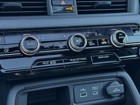 New 2025 Honda Pilot TrailSport image 21