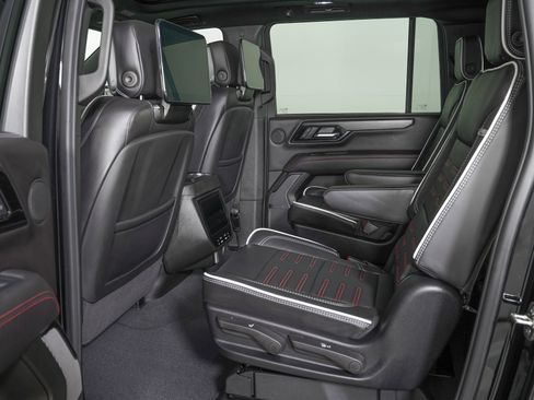 Used 2026 GMC Yukon XL AT4 Ultimate image 16