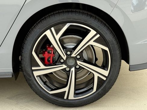 New 2026 Volkswagen GTI SE image 10