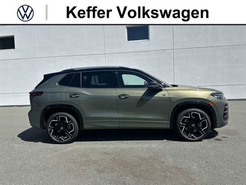 New 2026 Volkswagen Tiguan SEL R-Line AWD/4WD image 6