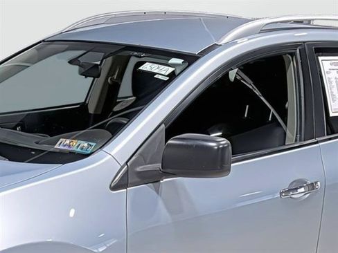 Used 2015 Nissan Rogue S w/ Convenience Package AWD/4WD image 8